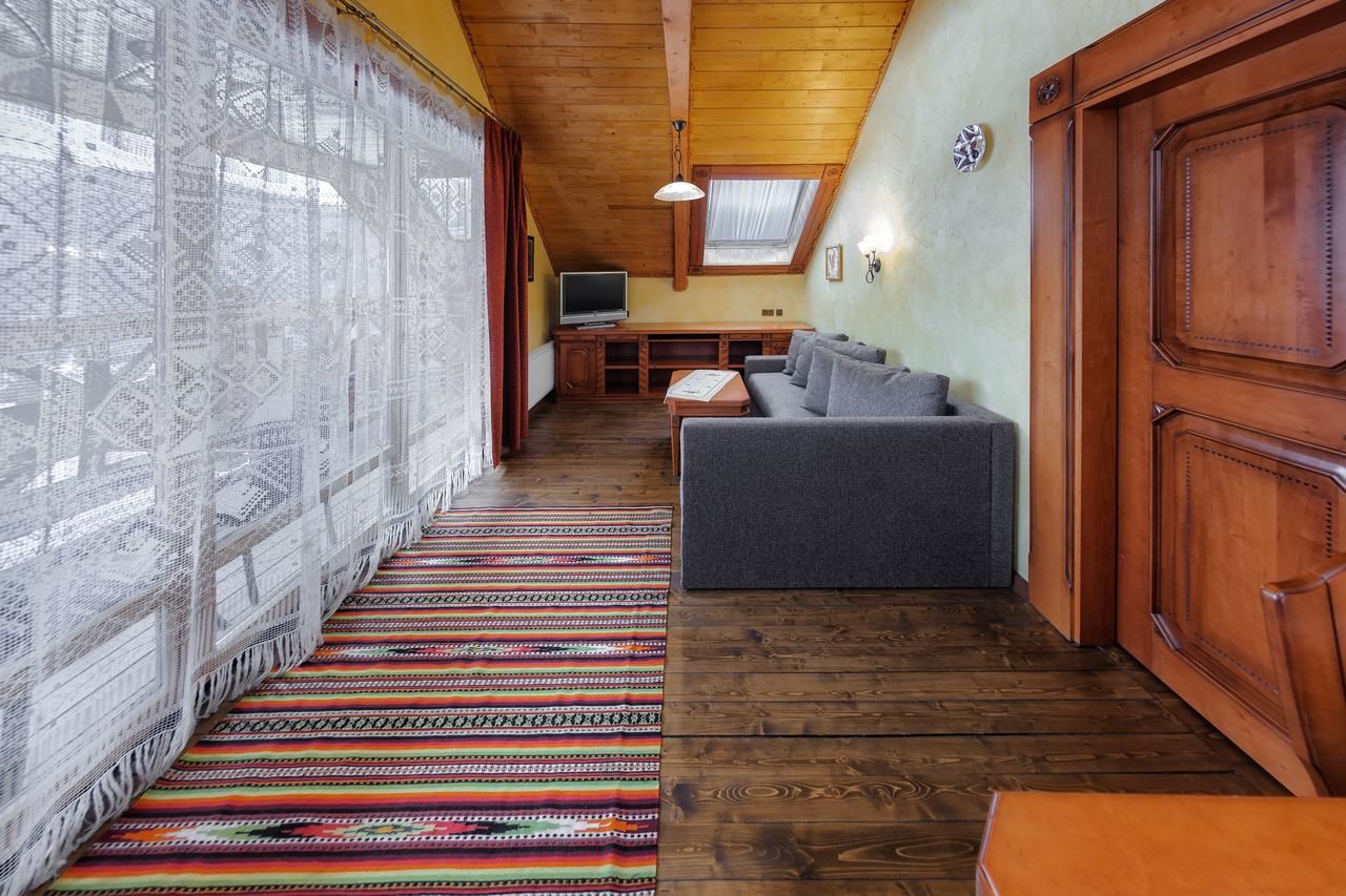 Курортные отели Коруна Татаров